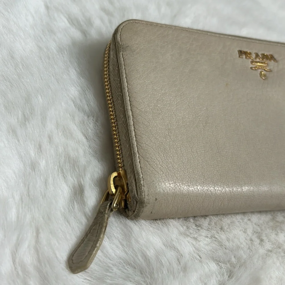 Prada Zip Continental Leather wallet - Picture 4 of 17
